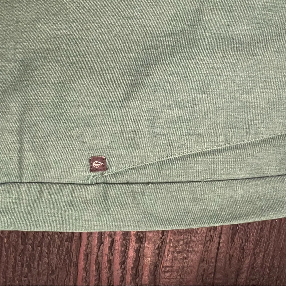 Volcom men’s shorts green size 38 - Picture 4 of 6